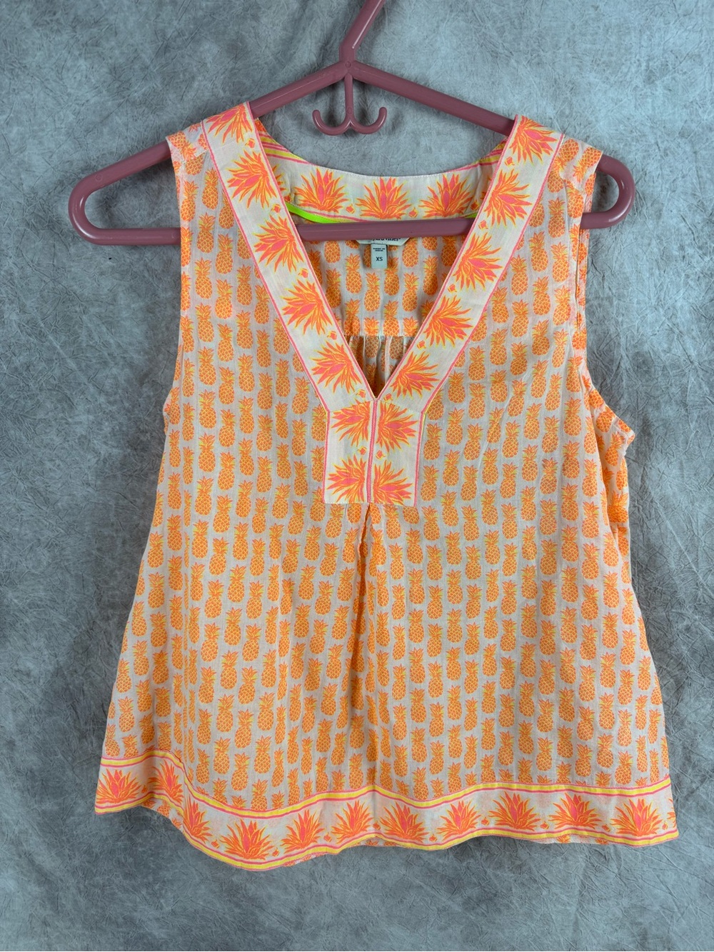 Vineyard Vines Orange Pineapple Print V-Neck Tank Xanax